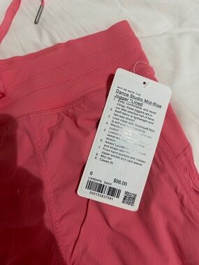 lululemon athletica Dance Studio Mid-Rise Jogger Shorts - Coral Pink